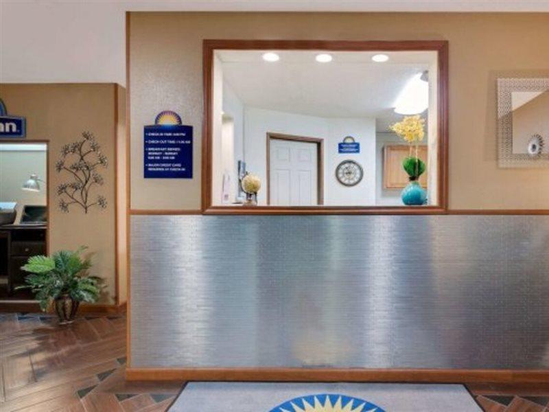 Days Inn Спокан Экстерьер фото