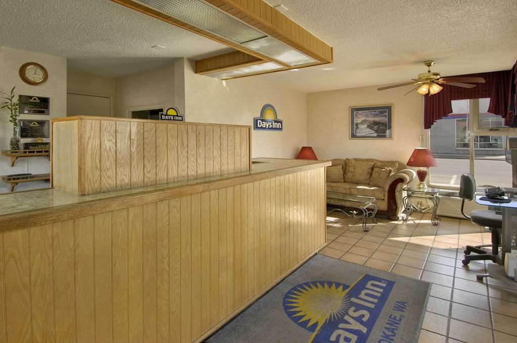 Days Inn Спокан Интерьер фото